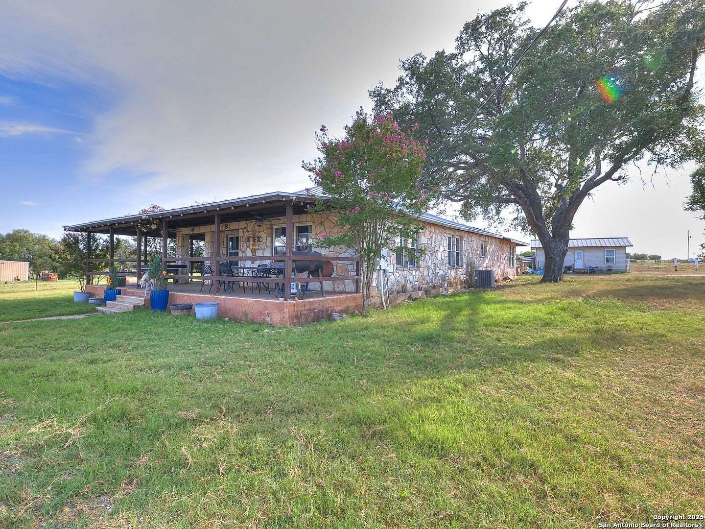 20 Acres of Agricultural Land with Home for Sale in Marion, Texas