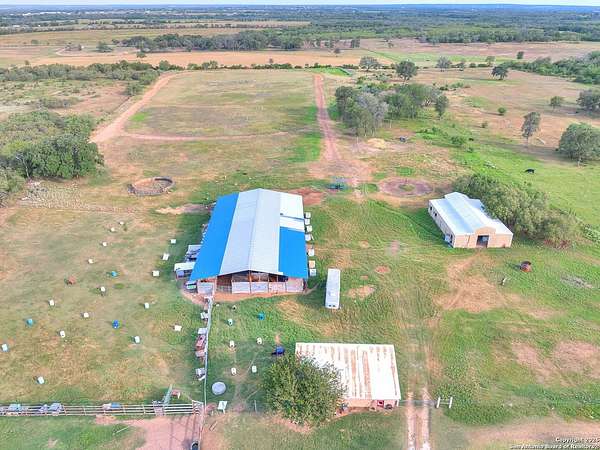 20 Acres of Agricultural Land with Home for Sale in Marion, Texas