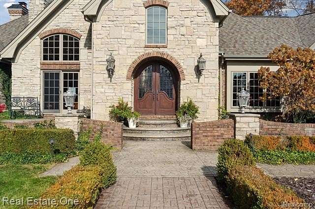 14 Acres of Land with Home for Sale in Metamora, Michigan