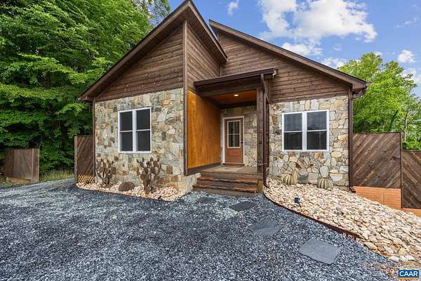 2.6 Acres of Land with Home for Sale in Palmyra, Virginia