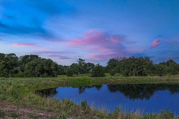 30 Acres of Recreational Land & Farm for Sale in Carmine, Texas