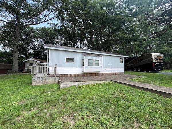 0.11 Acres of Residential Land with Home for Sale in Seneca, Illinois