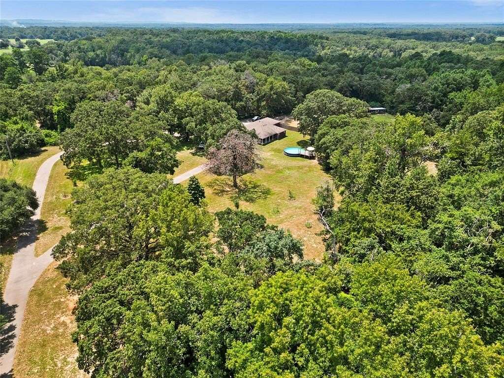 16.7 Acres of Land with Home for Sale in Lindale, Texas