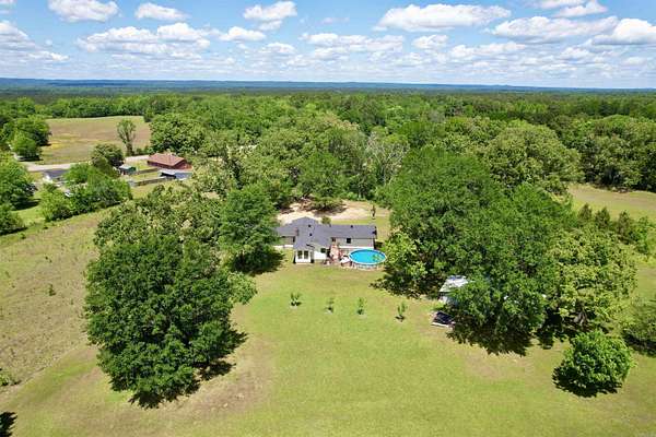 5 Acres of Residential Land with Home for Sale in Malvern, Arkansas