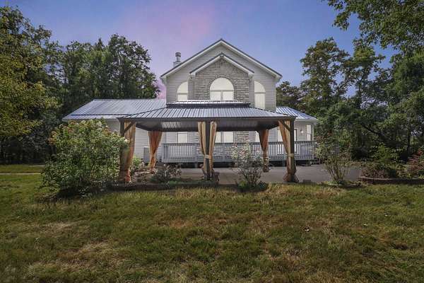 3.72 Acres of Residential Land with Home for Sale in Chillicothe, Ohio