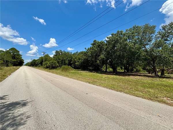0.25 Acres of Residential Land for Sale in Lehigh Acres, Florida