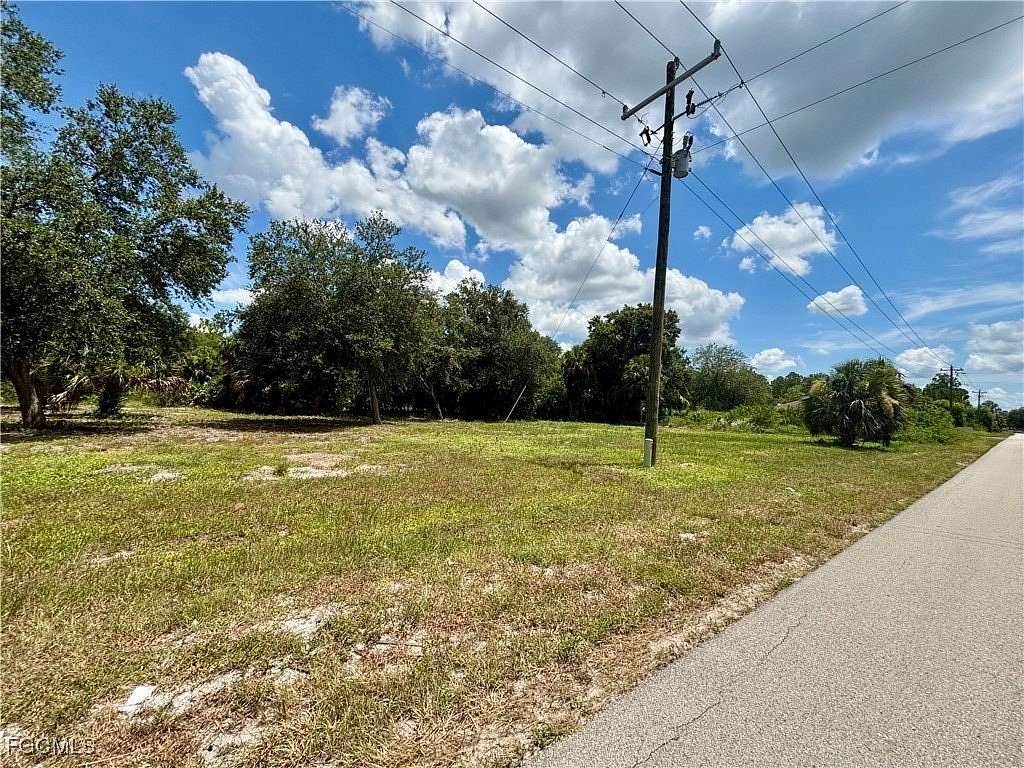 0.25 Acres of Residential Land for Sale in Lehigh Acres, Florida