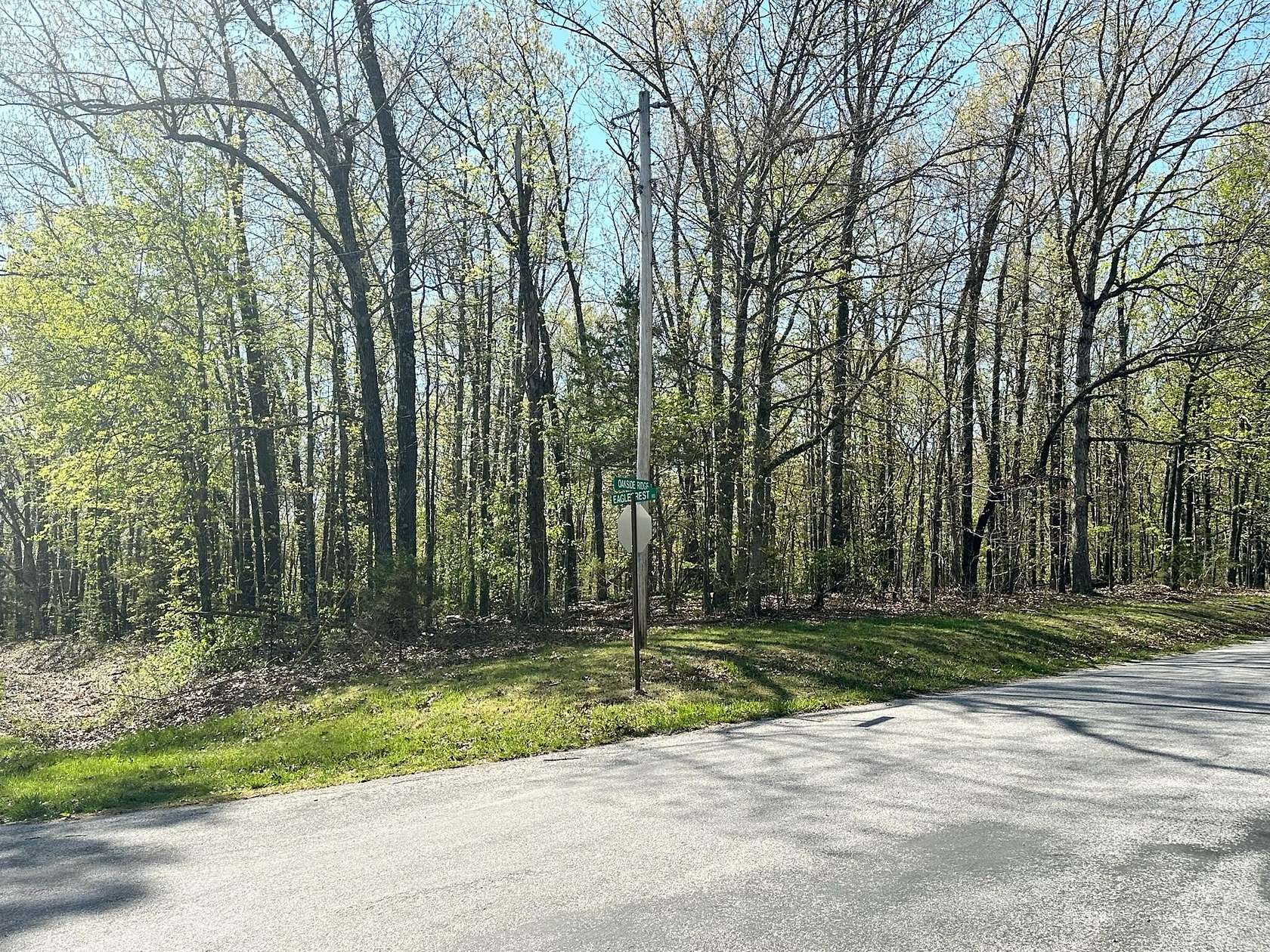 7 Acres of Residential Land for Sale in Cape Fair, Missouri