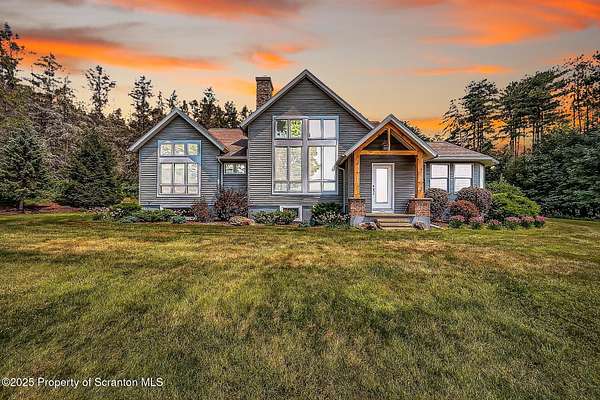 5.12 Acres of Residential Land with Home for Sale in Union Dale, Pennsylvania