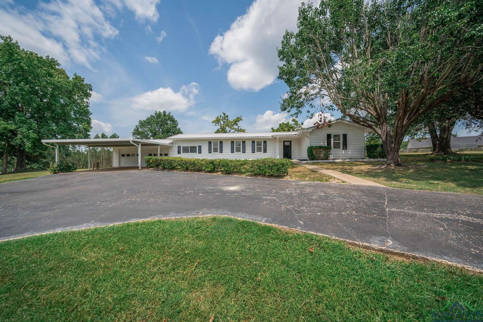 5 Acres of Residential Land with Home for Sale in Diana, Texas