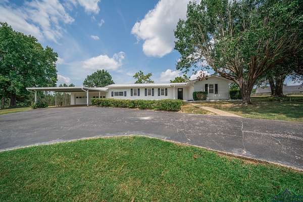 5 Acres of Residential Land with Home for Sale in Diana, Texas