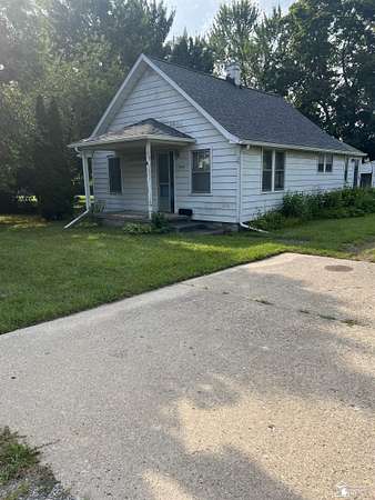 1.75 Acres of Residential Land with Home for Sale in Rockwood, Michigan