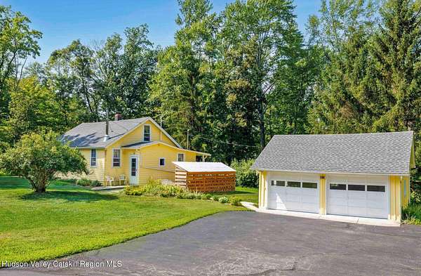 1.5 Acres of Residential Land with Home for Sale in Stone Ridge, New York