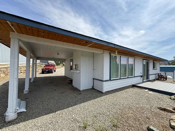 1.52 Acres of Residential Land with Home for Sale in Republic, Washington