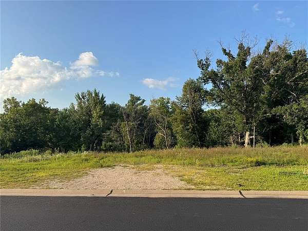 1.3 Acres of Residential Land for Sale in Cedar Rapids, Iowa