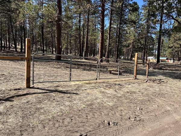 4.8 Acres of Residential Land for Sale in Bonanza, Oregon