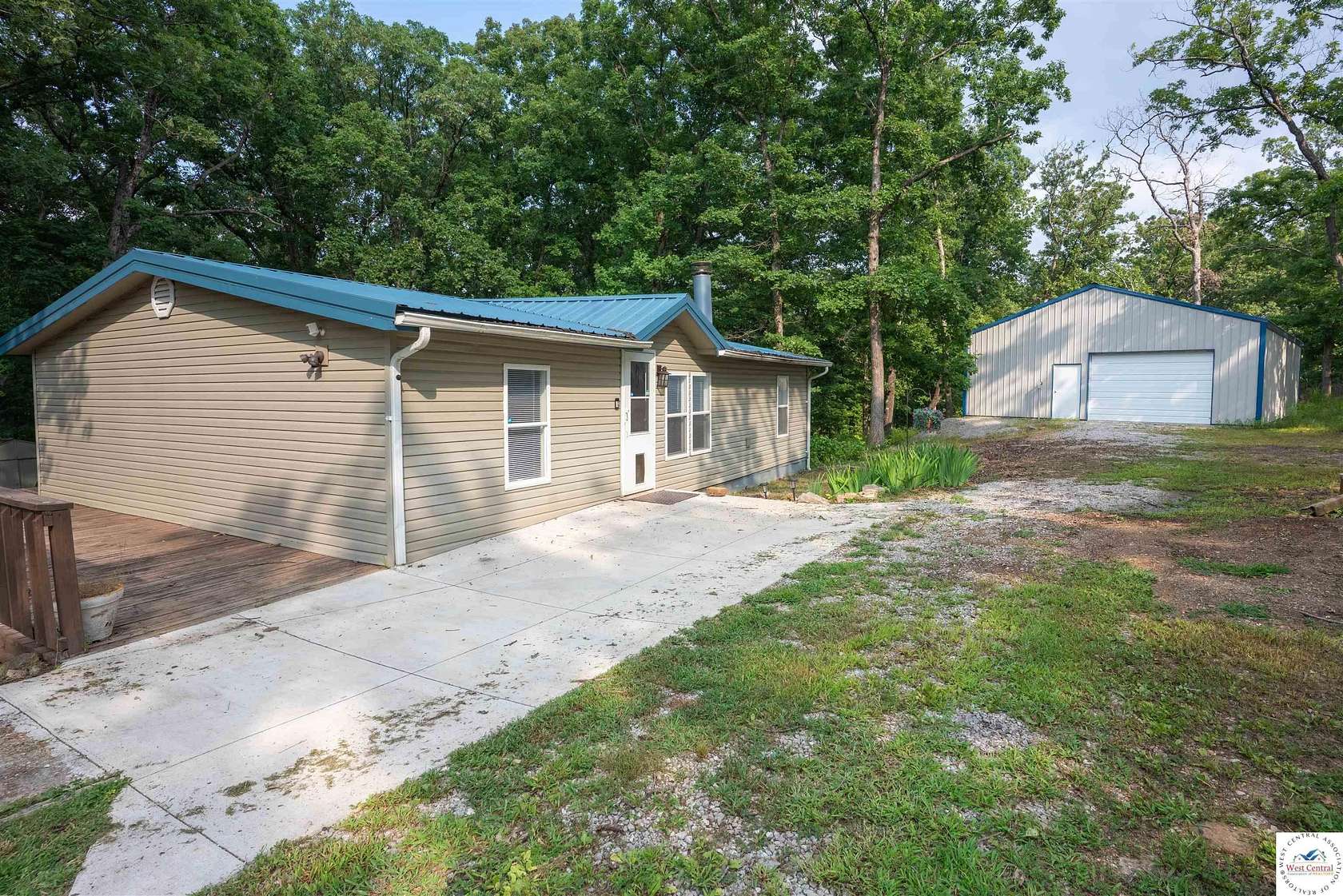 3 Acres of Residential Land with Home for Sale in Lincoln, Missouri