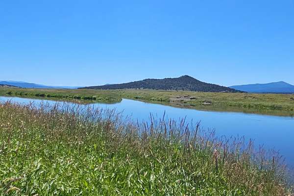7.84 Acres of Residential Land for Sale in Sprague River, Oregon