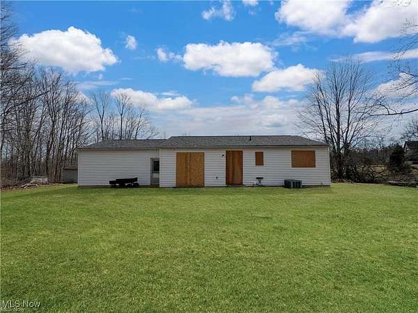 5 Acres of Residential Land with Home for Sale in Delaware, Ohio