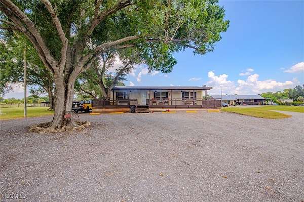 2.5 Acres of Residential Land with Home for Sale in Clewiston, Florida