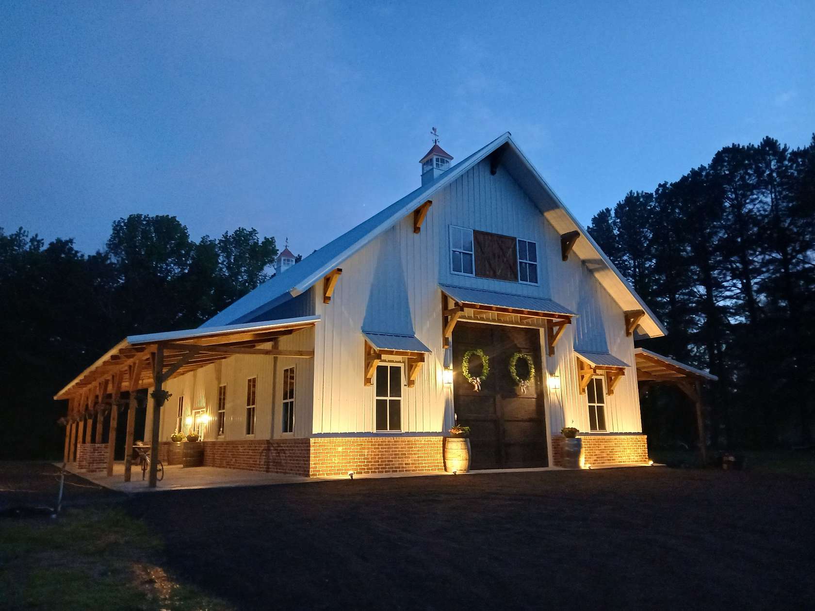 30.9 Acres of Agricultural Land with Home for Sale in Bethpage, Tennessee