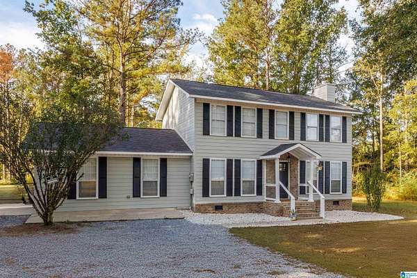 3.1 Acres of Residential Land with Home for Sale in Sylacauga, Alabama