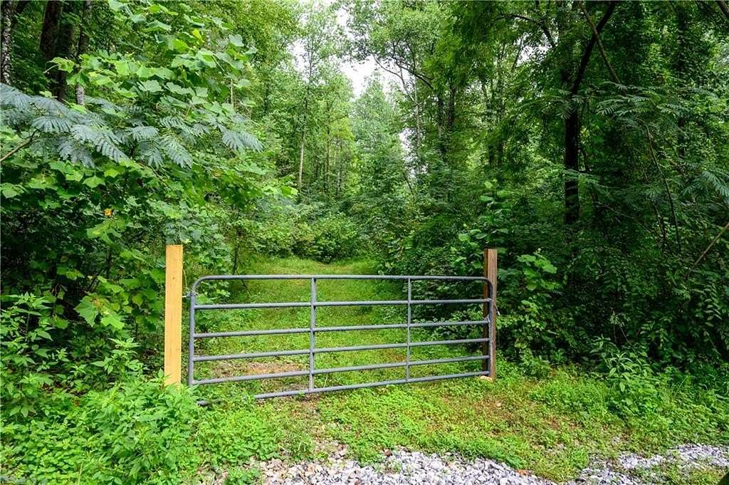 142 Acres of Land for Sale in Lakemont, Georgia