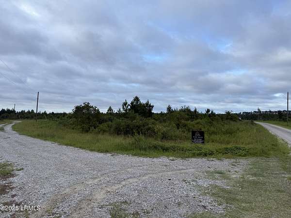 5 Acres of Residential Land for Sale in Early Branch, South Carolina