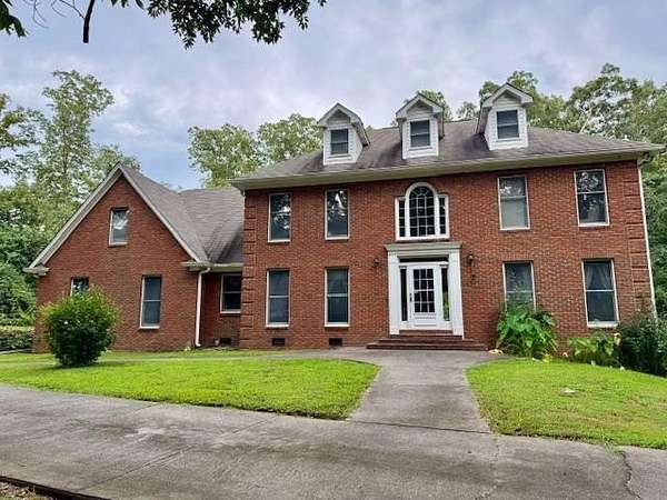 4.79 Acres of Residential Land with Home for Sale in Dalton, Georgia