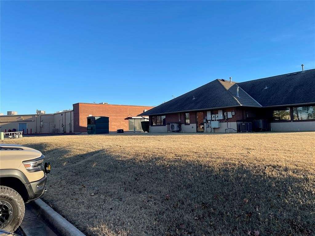 0.06 Acres of Commercial Land for Sale in Midwest City, Oklahoma