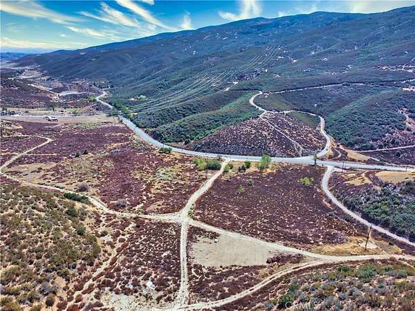 13.8 Acres of Land for Sale in Palmdale, California
