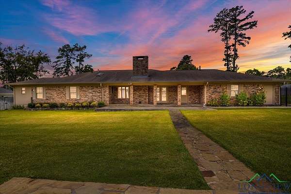 1.48 Acres of Residential Land with Home for Sale in Center, Texas