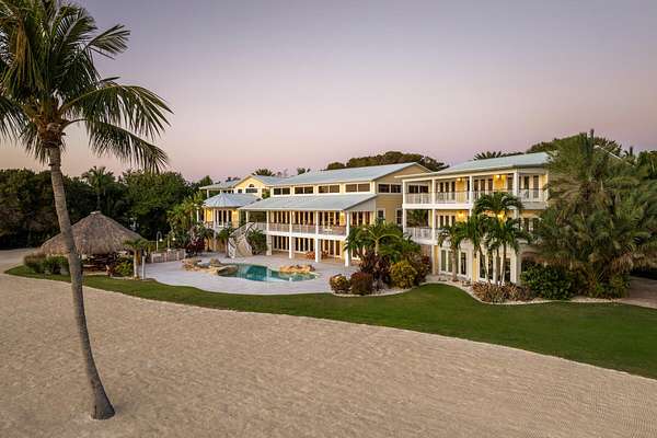 7.64 Acres of Residential Land with Home for Sale in Plantation Key, Florida