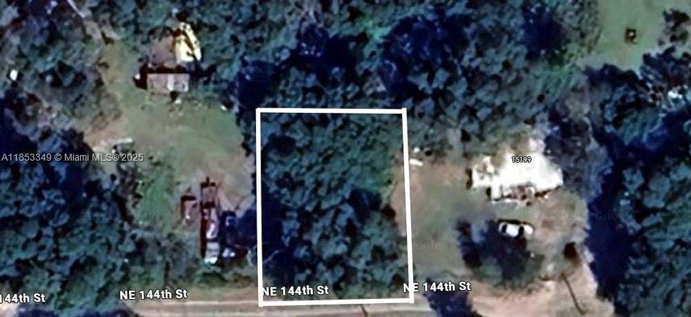 0.11 Acres of Residential Land for Sale in Fort McCoy, Florida