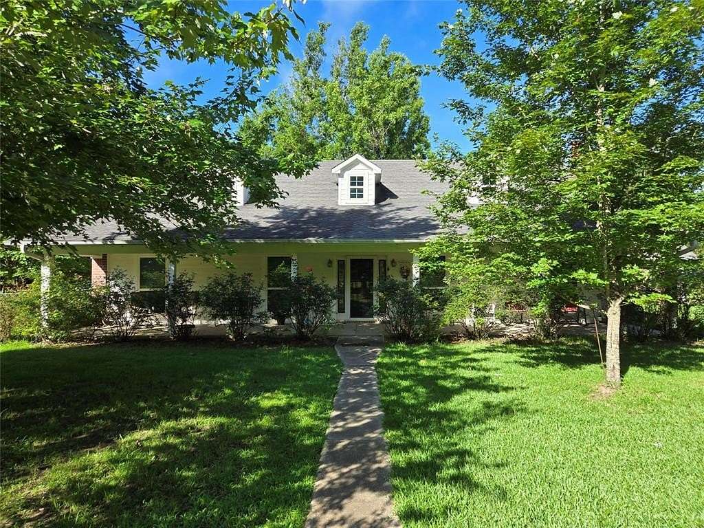 5 Acres of Residential Land with Home for Sale in Quitman, Texas