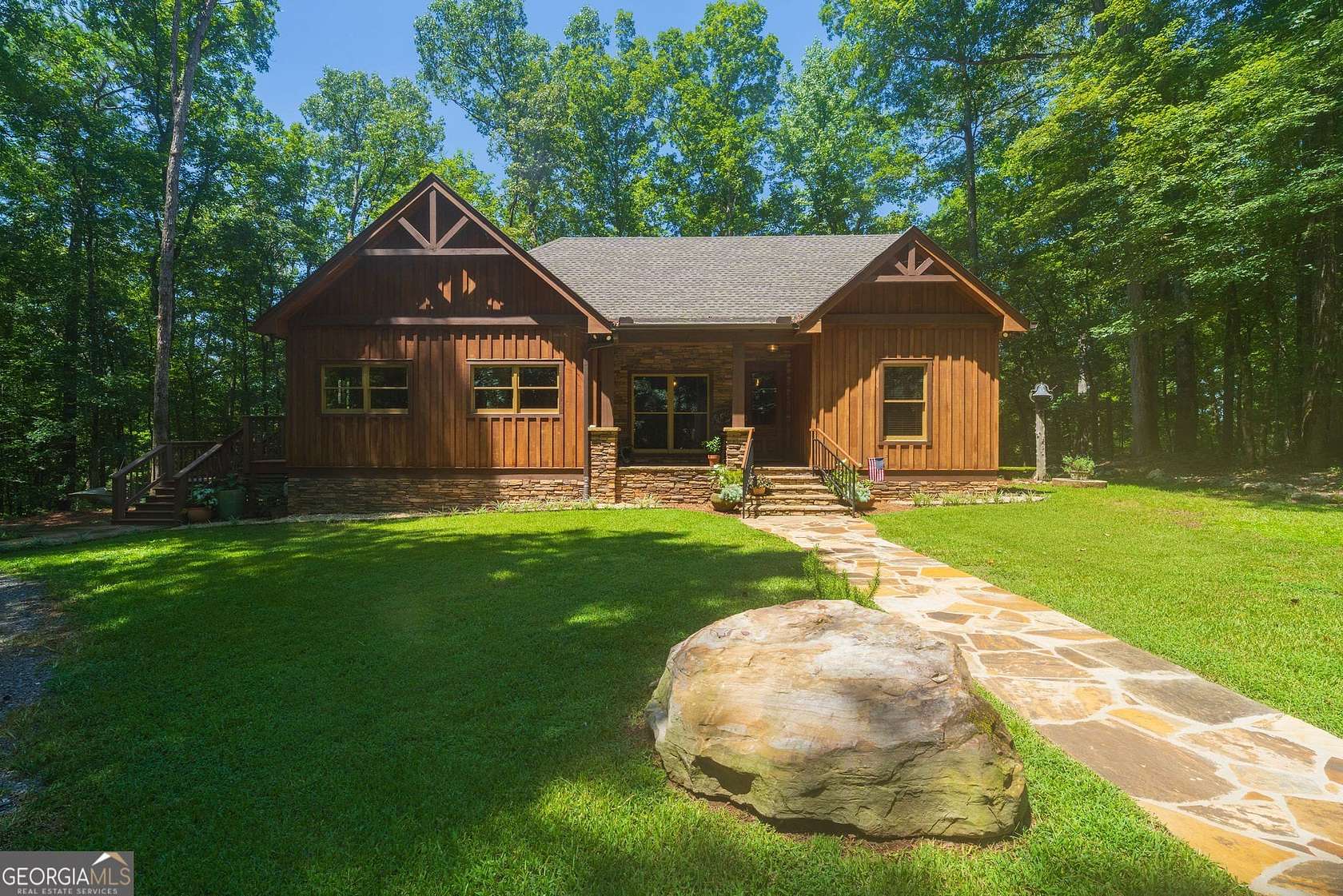 11.8 Acres of Land with Home for Sale in Culloden, Georgia