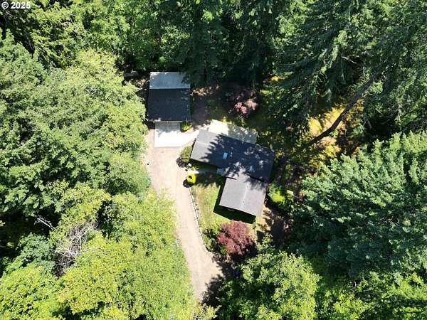 12.5 Acres of Land with Home for Sale in Florence, Oregon