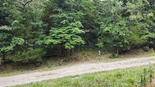 10 Acres of Recreational Land for Sale in Chester, Arkansas