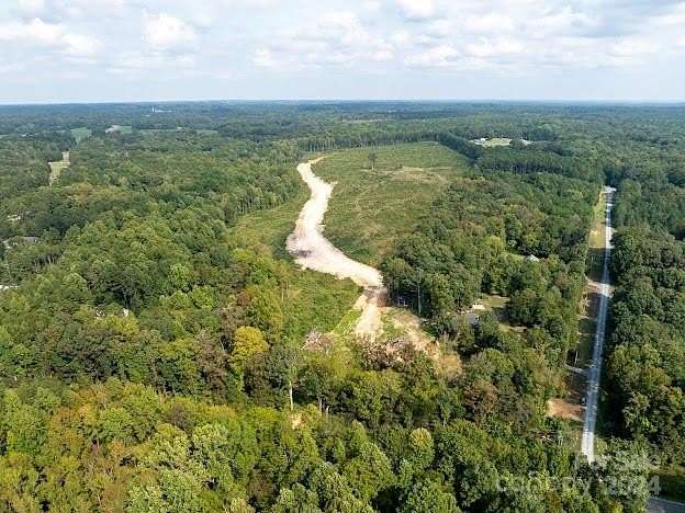 10 Acres of Recreational Land for Sale in Waxhaw, North Carolina