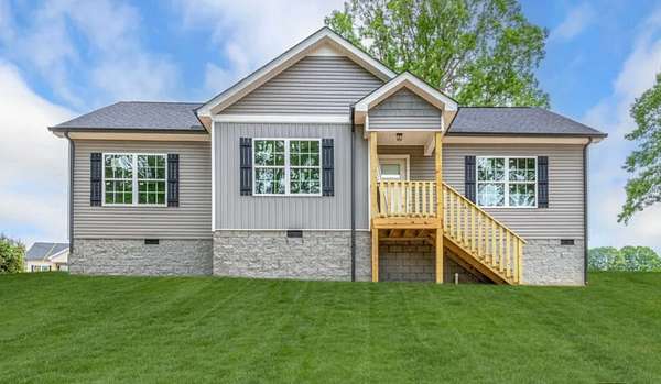 1.6 Acres of Land with Home for Sale in Dickson, Tennessee