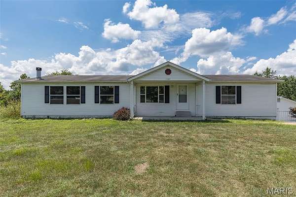 1.67 Acres of Residential Land with Home for Sale in Festus, Missouri