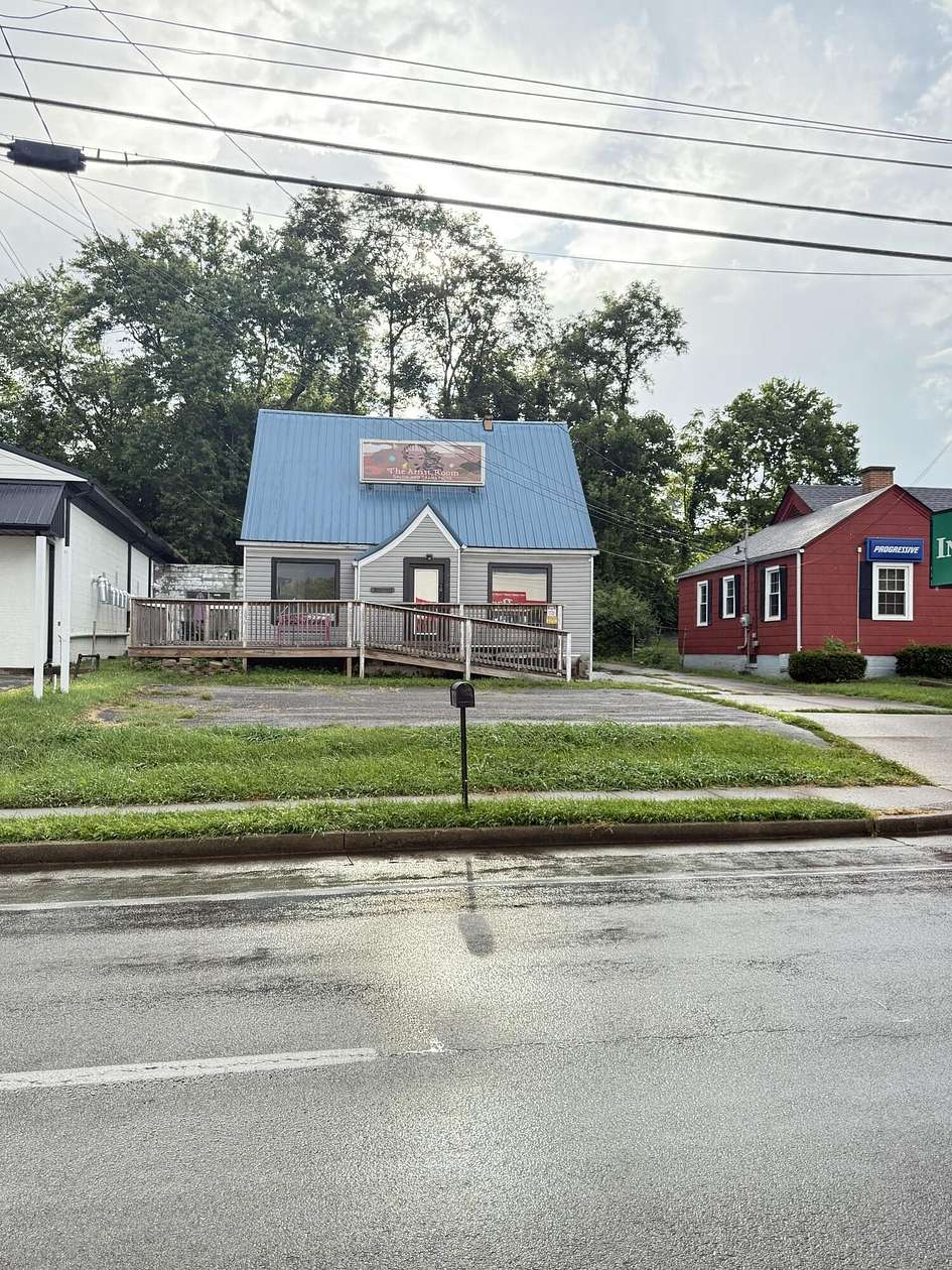 0.21 Acres of Commercial Land for Sale in Danville, Kentucky