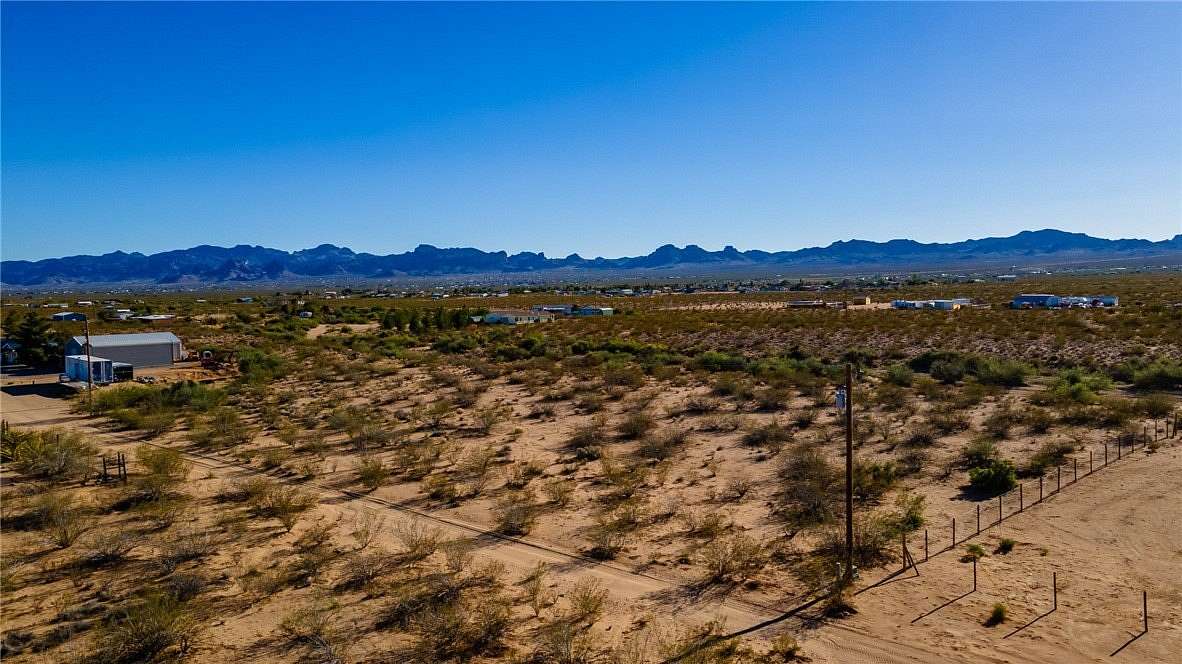 2.35 Acres of Land for Sale in Golden Valley, Arizona