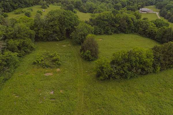 40 Acres of Land for Sale in Carthage, Tennessee