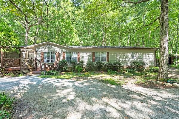 9.59 Acres of Residential Land with Home for Sale in Manchester, Tennessee