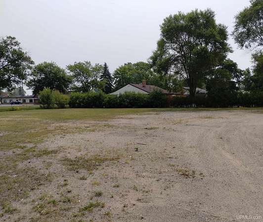 0.37 Acres of Residential Land for Sale in Escanaba, Michigan