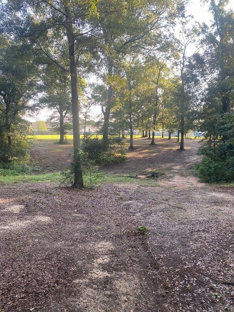 7.7 Acres of Residential Land for Sale in Headland, Alabama