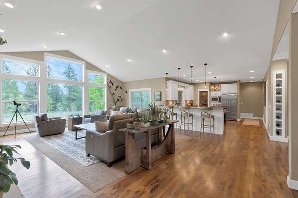 5.72 Acres of Residential Land with Home for Sale in Hamilton, Montana