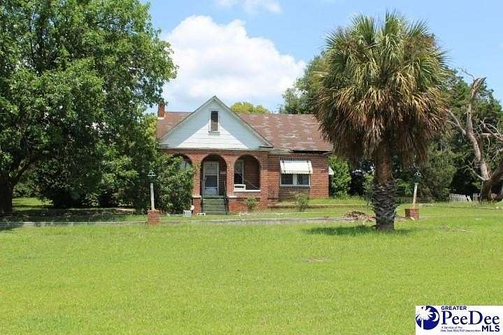 1.5 Acres of Land with Home for Sale in Bennettsville, South Carolina
