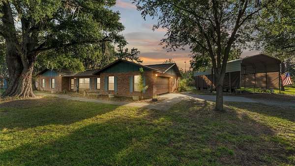 4.62 Acres of Residential Land with Home for Sale in Plant City, Florida